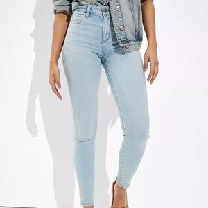 light washed, high waisted skinny jeans
